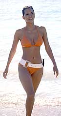 Halle Berry con su bikini Bond