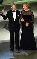 Con Julie Andrews y su Oscar