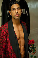 Adam Rodríguez, en una escena del film