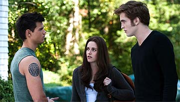 Taylor, Kristen y Rob quieren más dinero por 'Amanecer'