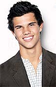 Taylor Lautner, generoso con los niños enfermos Taylor Lautner, generoso con los niños enfermos