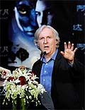 James Cameron, en su viaje a Japón (AP) James Cameron, en su viaje a Japón (AP)