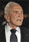 Kirk Douglas, en la actualidad (AP) Kirk Douglas en la actualidad (AP)