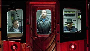 Travolta conduce el secuestro en 'Asalto al tren Pelham 123' Travolta conduce el secuestro en 'Asalto al tren 123'