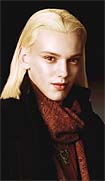 Jamie Campbell Bower es Caius Jamie Campbell Bower es Caius