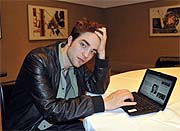Robert Pattinson, en el chat de 'El Mundo' Robert Pattinson, en el chat de 'El Mundo'