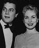 Leigh con Tony Curtis, padre de sus hijas